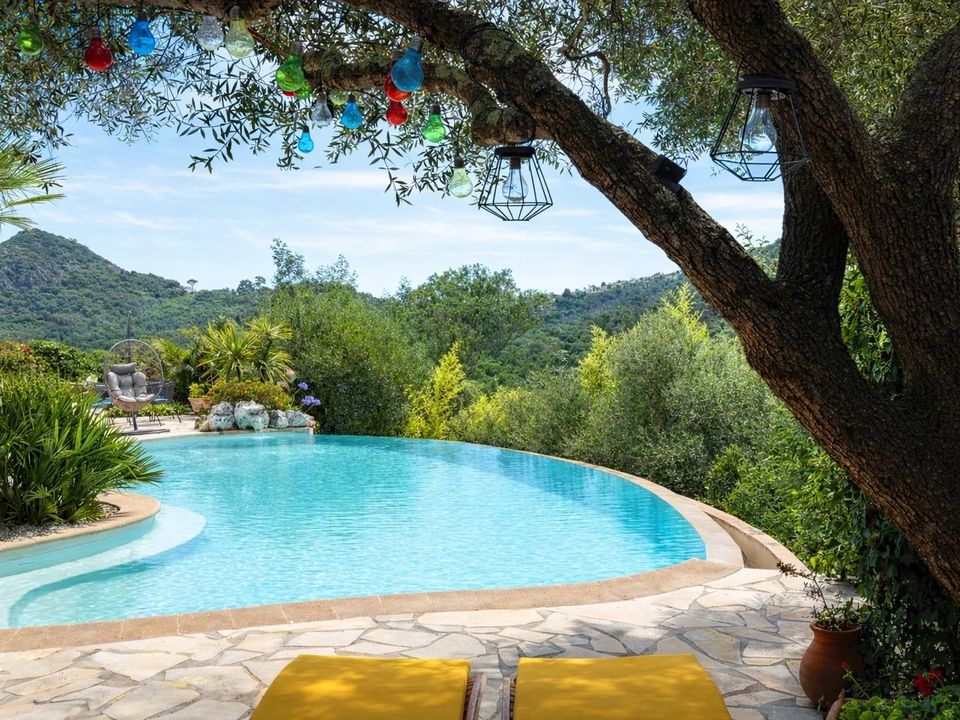 Villa i Mandelieu-la-Napoule, Alpes-Maritimes - bilde 1