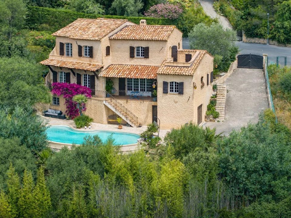 Villa i Mandelieu-la-Napoule, Alpes-Maritimes - bilde 2