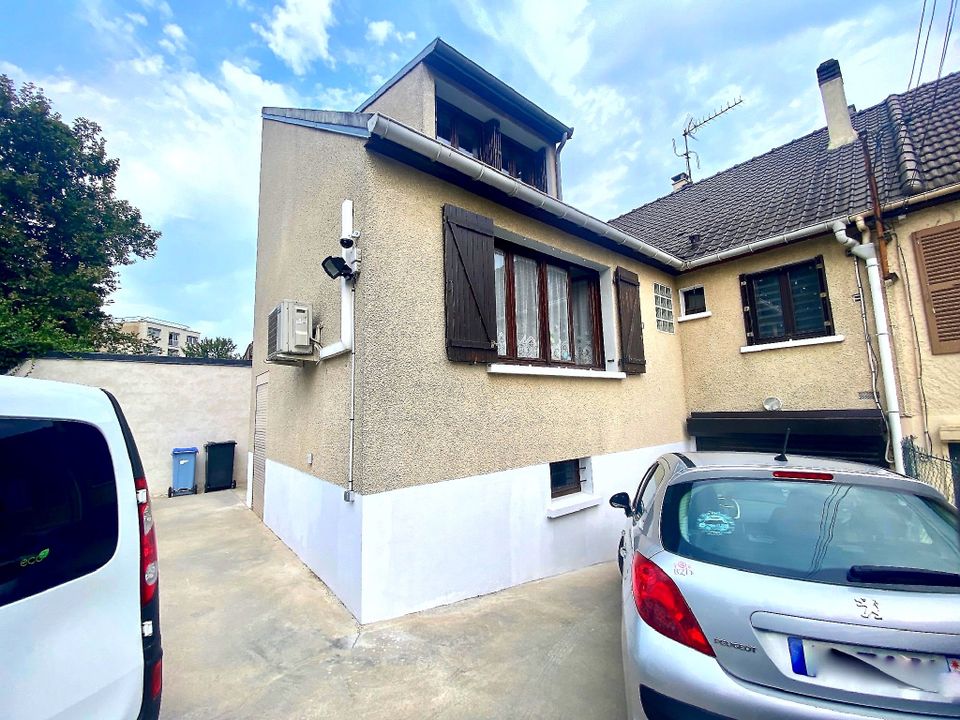Villa i Aulnay-sous-Bois, Seine-Saint-Denis - foto 1