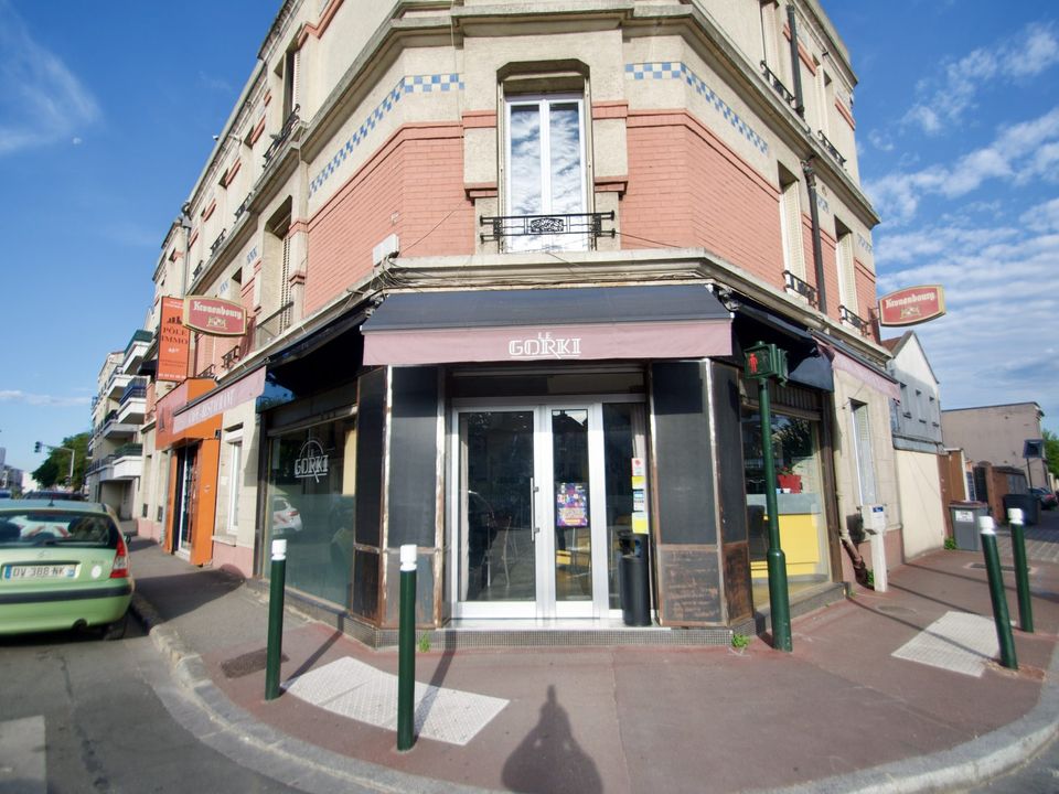 Erhvervsejendom i Blanc-Mesnil, Seine-Saint-Denis - foto 1