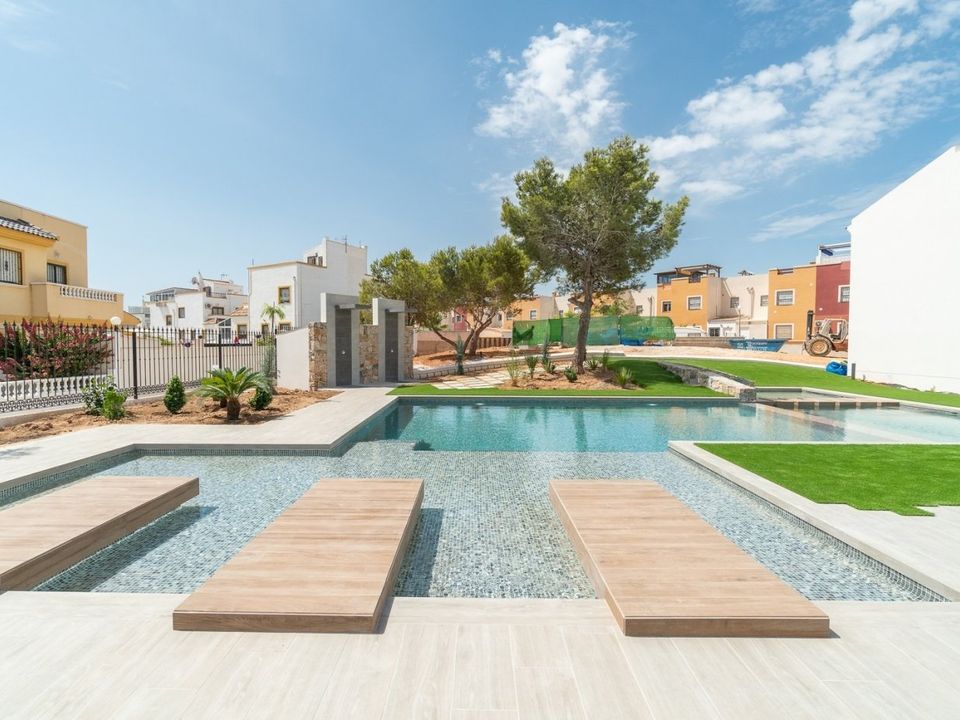 Lejlighed i Los Balcones, Alicante - foto 2