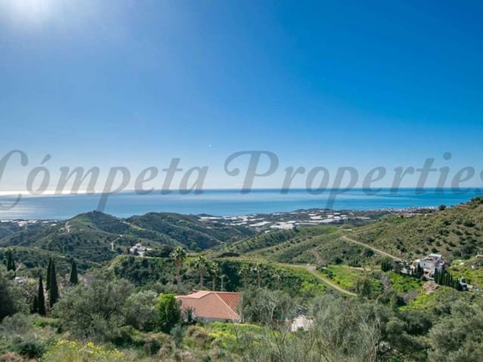 Helårsgrund i Sayalonga, Malaga - foto 1