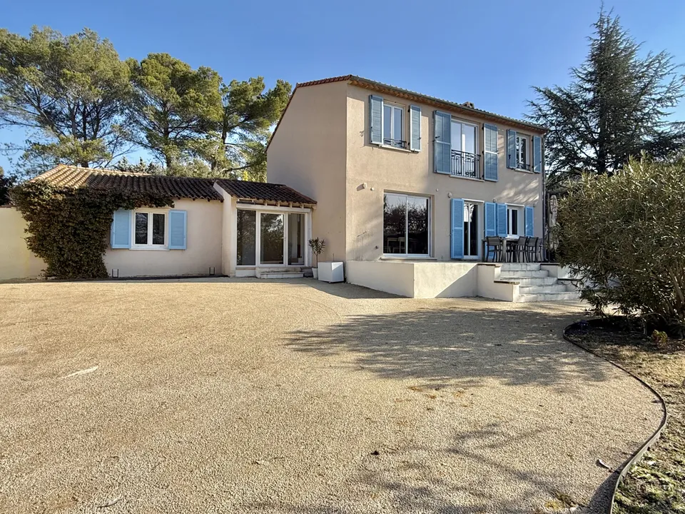 Villa i L'Isle-sur-la-Sorgue, Vaucluse - foto 1