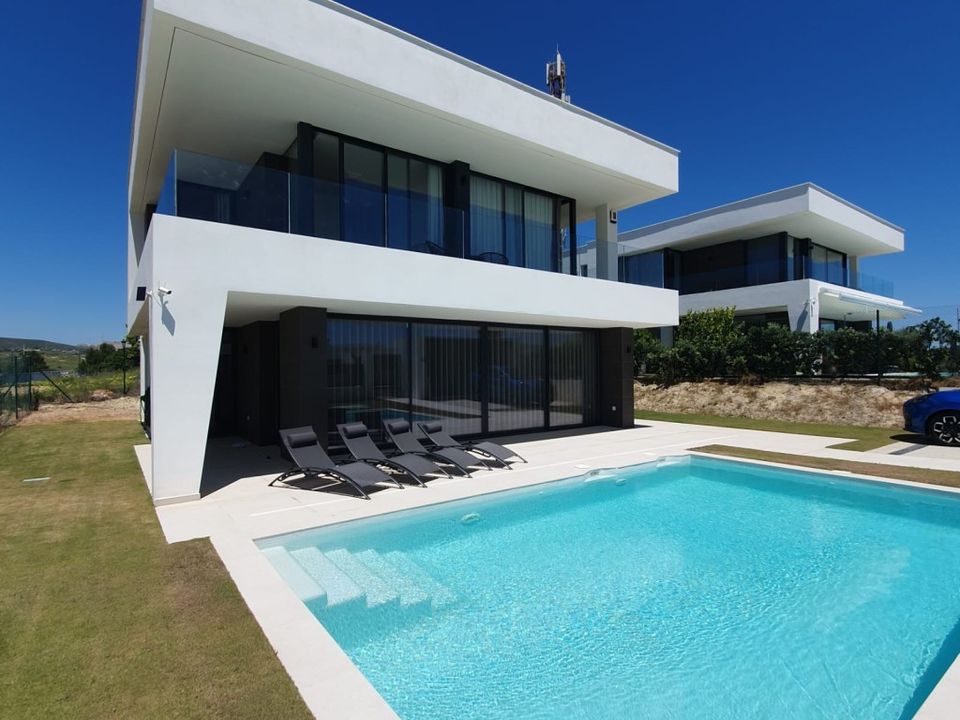 Villa i La Duquesa, Malaga - foto 1