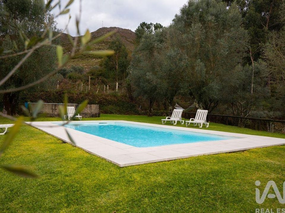 Casa unifamiliar a Arcos de Valdevez, Viana do Castelo - foto 1