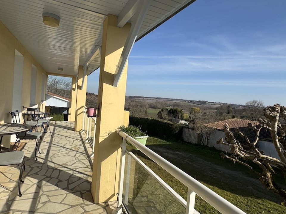 Villa i Mortagne-sur-Gironde, Charente-Maritime - foto 4