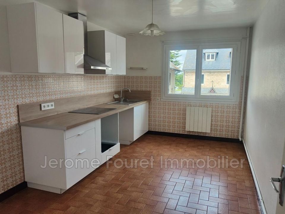 Leilighet i Egletons, Correze - bilde 1