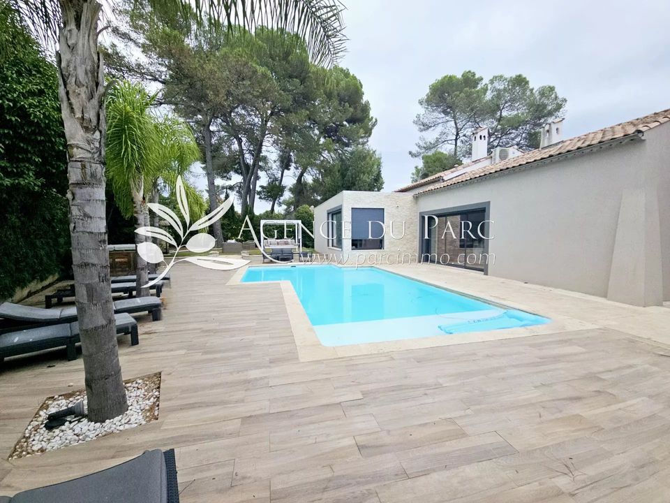 Villa i Mougins, Alpes-Maritimes - foto 1