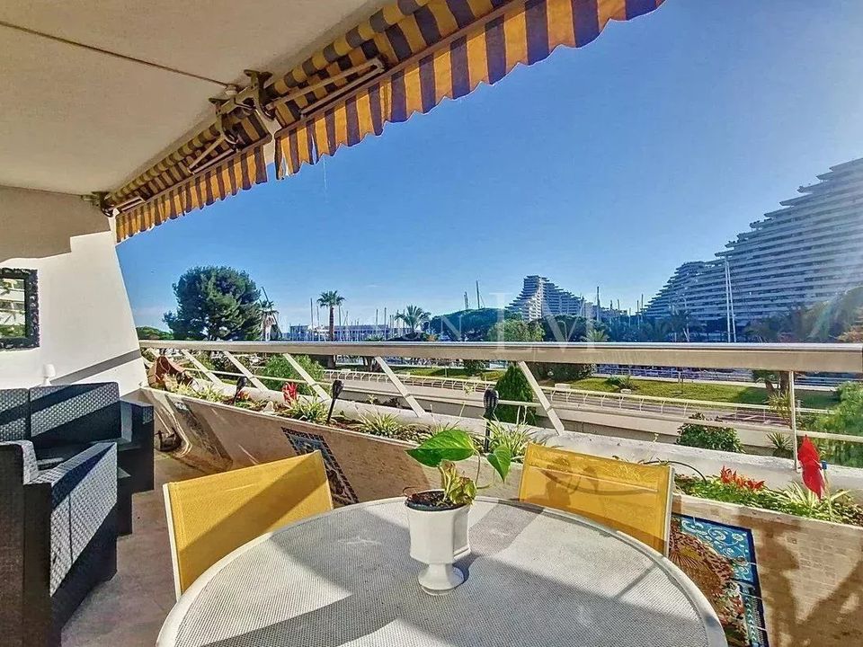 Lejlighed i Villeneuve-Loubet, Alpes-Maritimes - foto 1