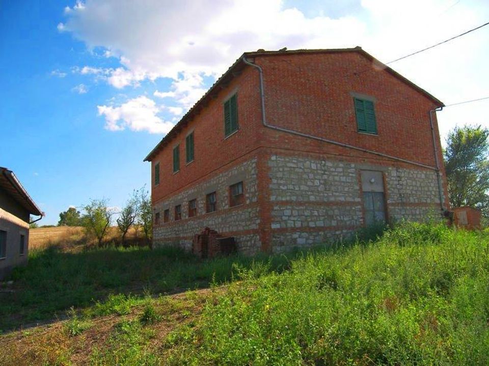Gårdshus i Asciano, Siena - bilde 1