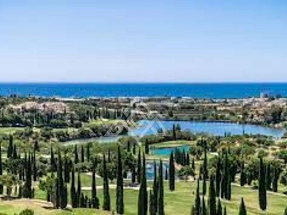Helårsgrund i Benahavis, Malaga - foto 1