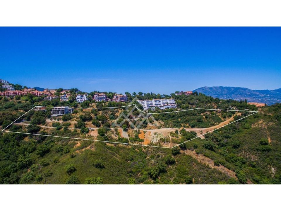 Helårsgrund i Ojen, Malaga - foto 1