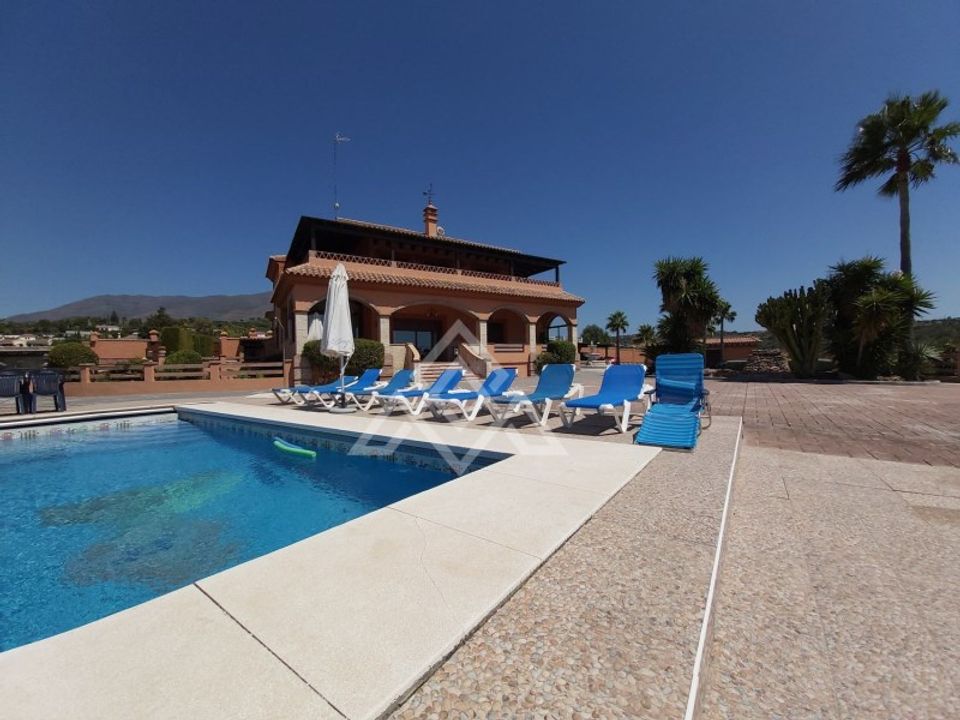 Villa i Malaga city, Malaga - foto 1