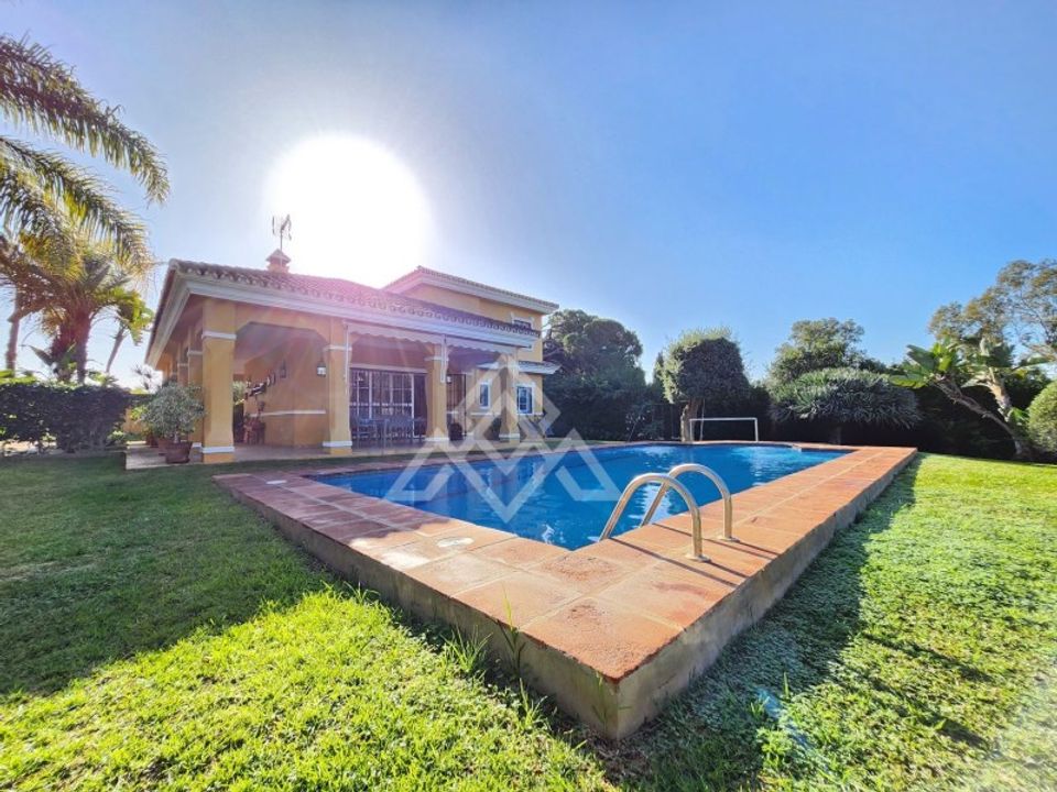 Villa i Las Chapas, Malaga - bilde 2