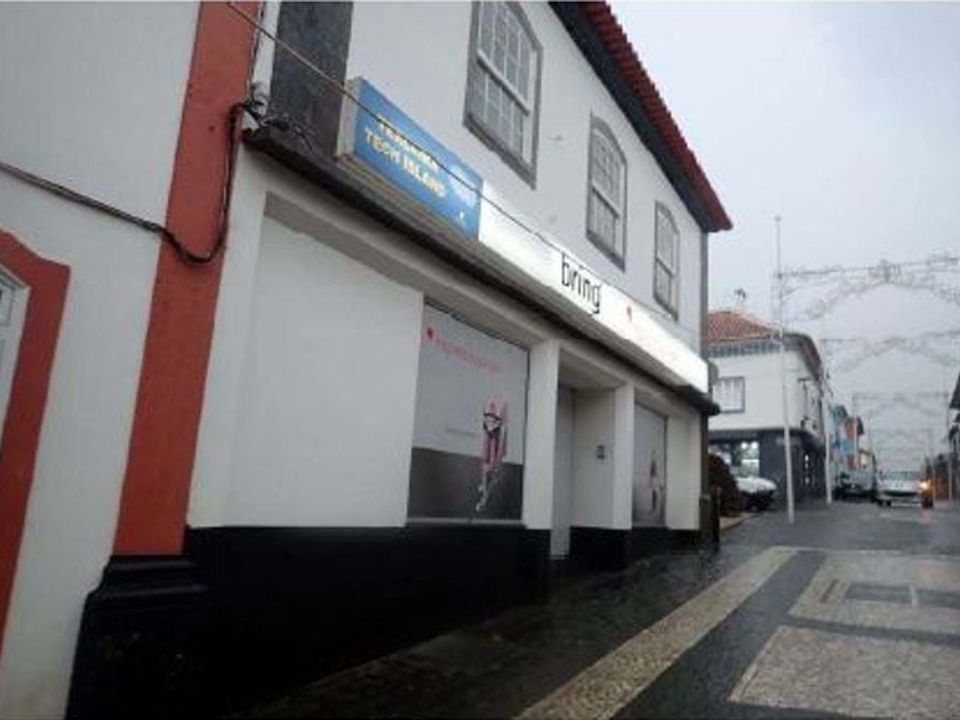 Erhvervsejendom i Vila da Praia da Vitoria, Terceira - foto 2