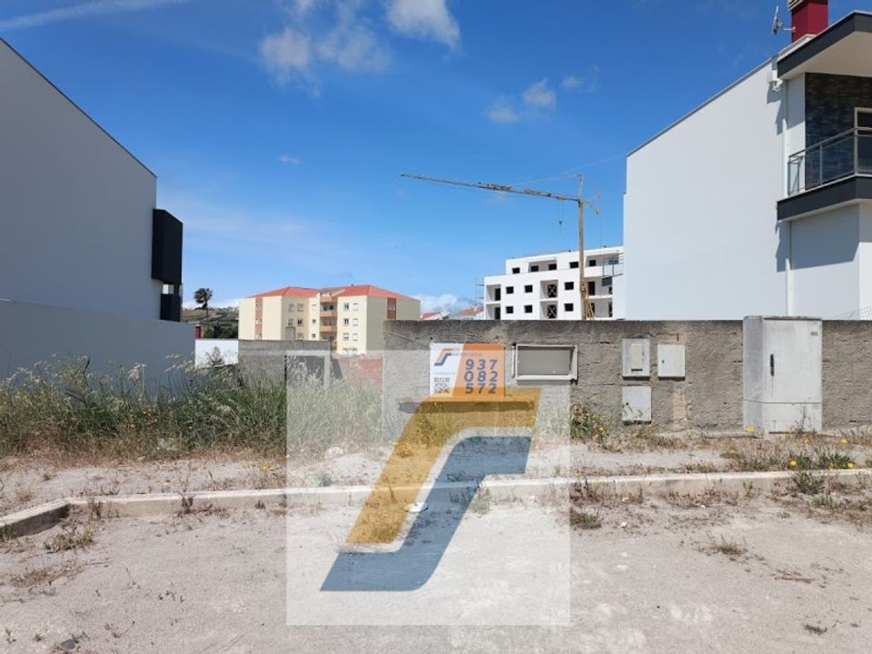Helårsgrund i Lourinha, Lisbon - foto 1