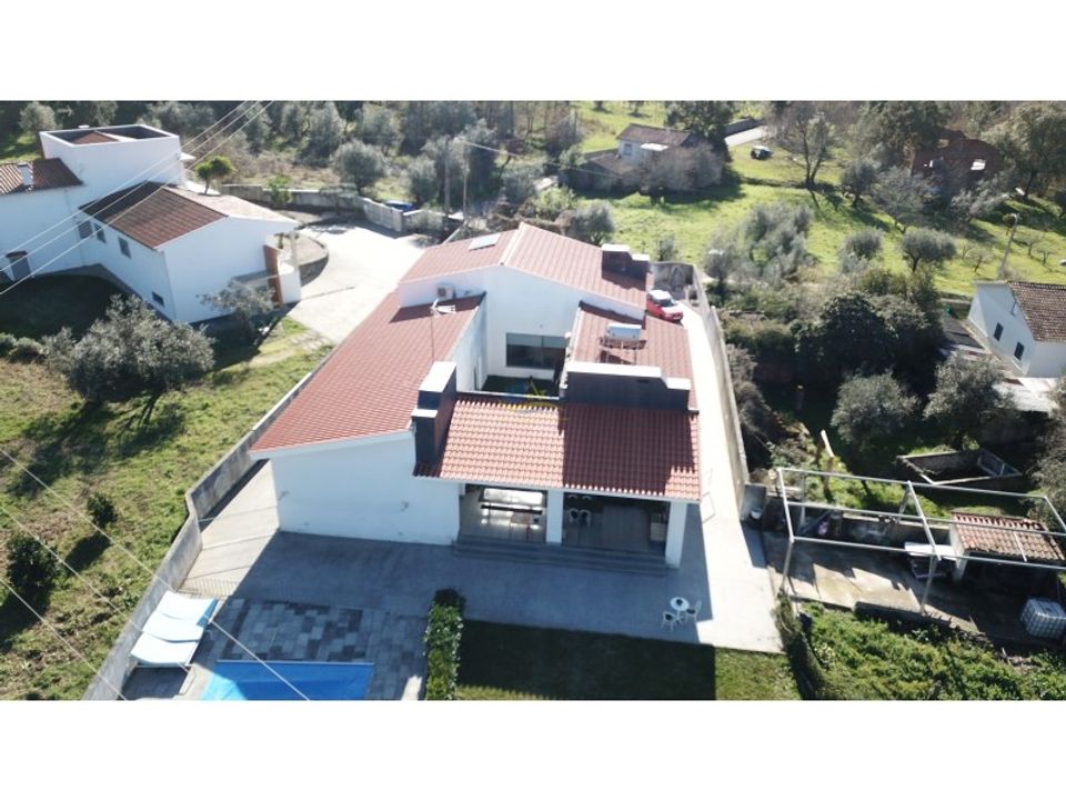 Villa i Miranda do Corvo, Coimbra - foto 1