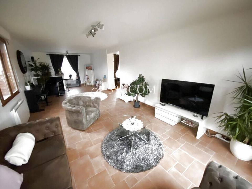 Villa i Mons-en-Pévèle, Nord - foto 1