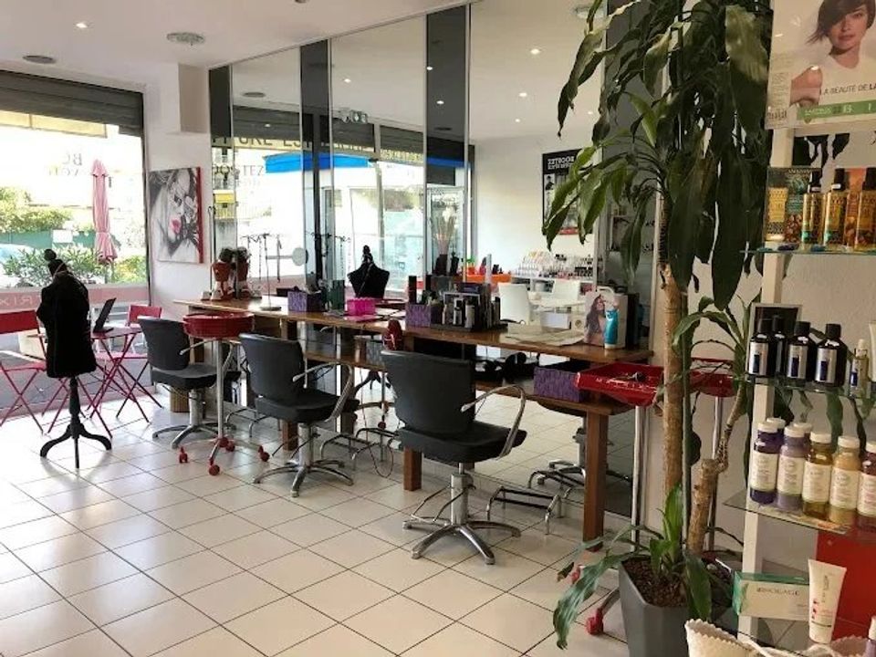 Erhvervsejendom i Antibes, Alpes-Maritimes - foto 1