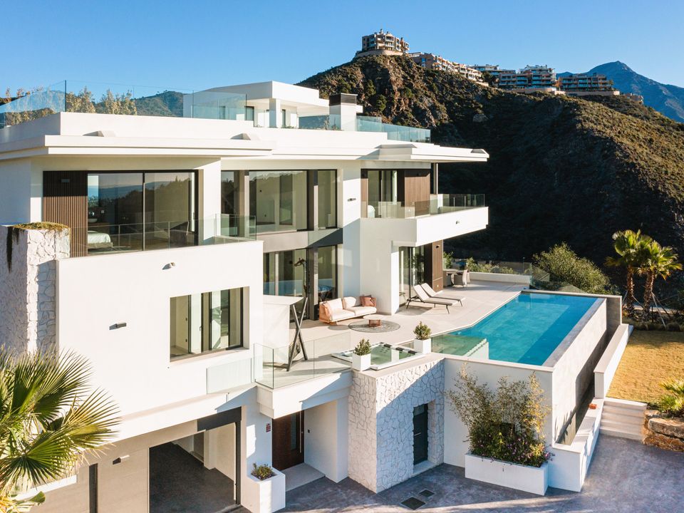 Villa en Benahavis, Malaga - foto 1