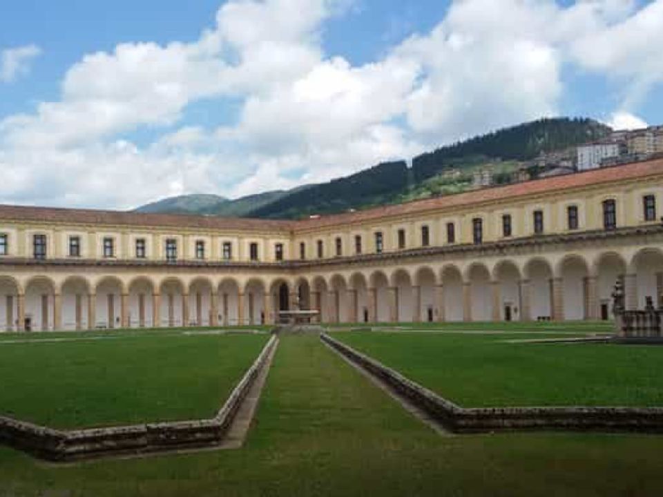 Erhvervsejendom i Padula, Salerno - foto 1