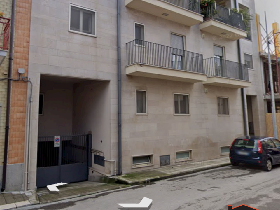 Parkeringsplass i Acquaviva delle Fonti, Bari - bilde 1