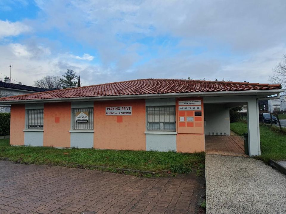 Erhvervsejendom i Floirac, Gironde - foto 1