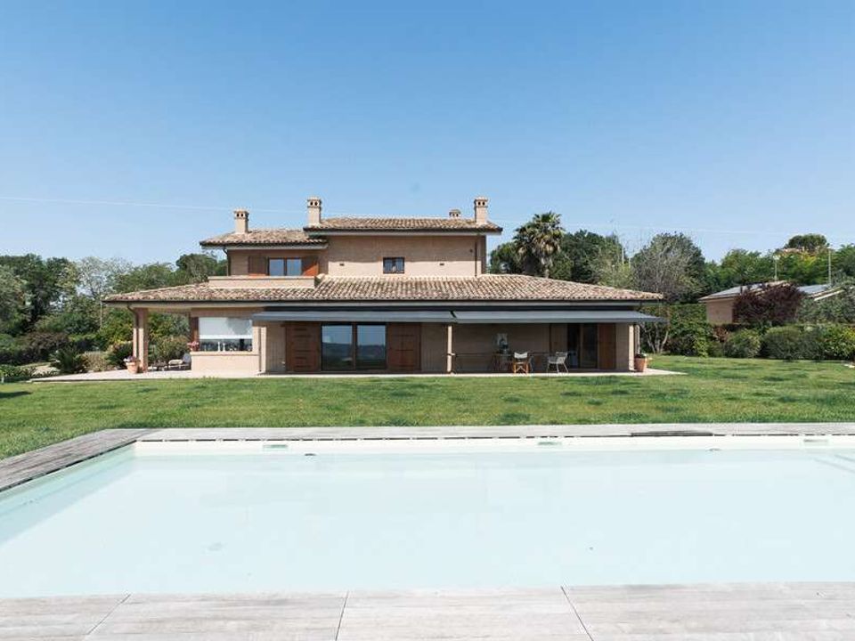 Villa i Civitanova Marche, Macerata - foto 1