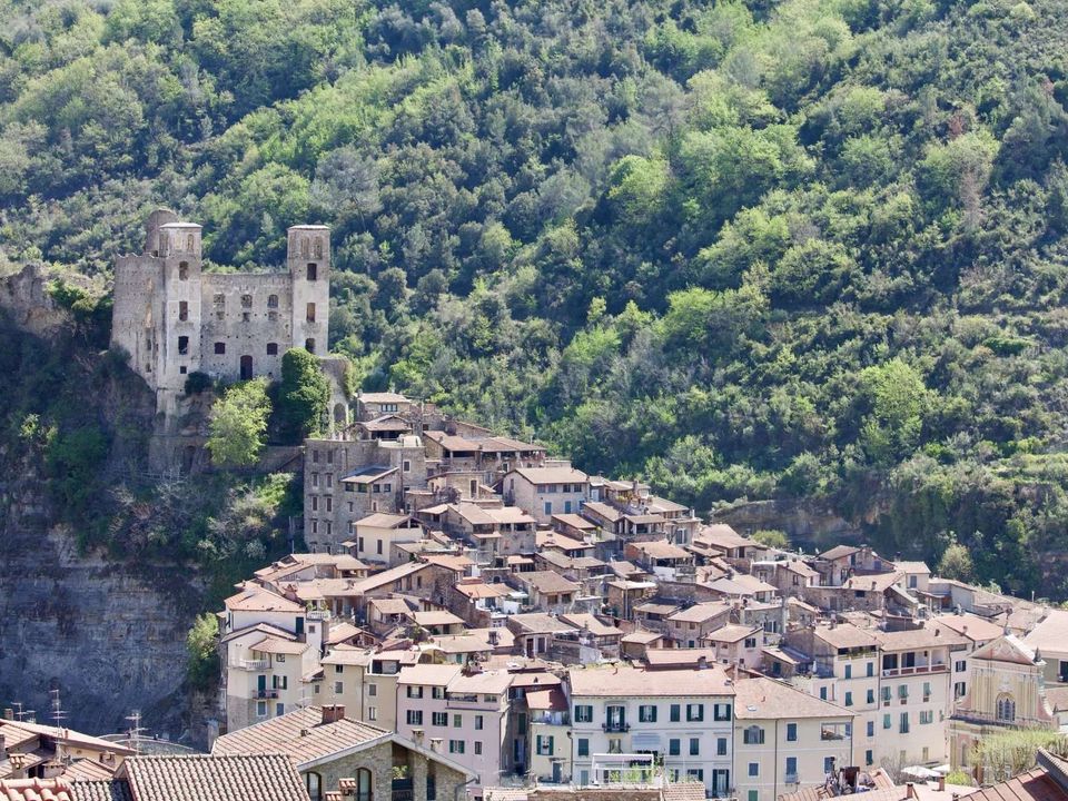 Villa i Dolceacqua, Imperia - foto 1