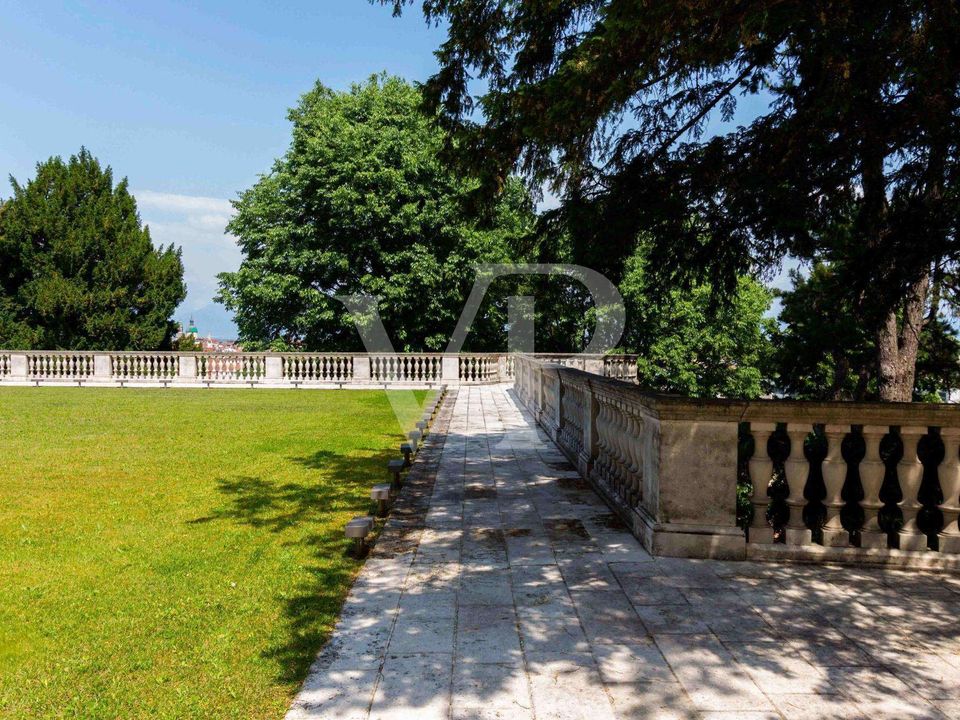 Erhvervsejendom i Vicenza, Vicenza - foto 4