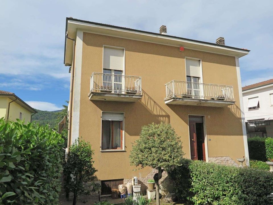 Lejlighed i Villafranca in Lunigiana, Massa and Carrara - foto 1