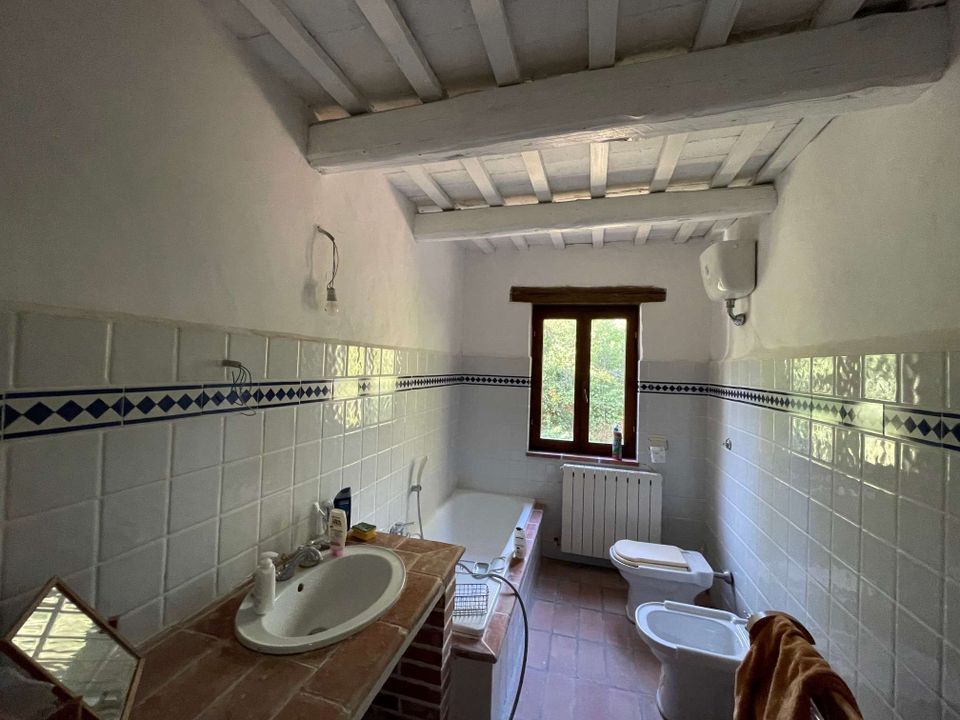 Farm house in Sant'Angelo in Pontano, Macerata - photo 1