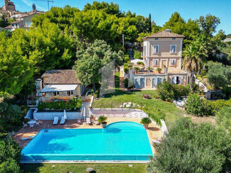 Villa i Civitanova Marche, Macerata - foto 1