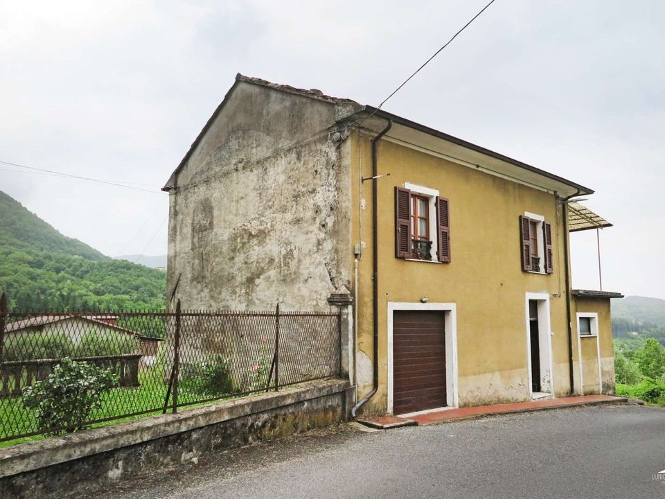 Villa i Bagnone, Massa and Carrara - foto 1