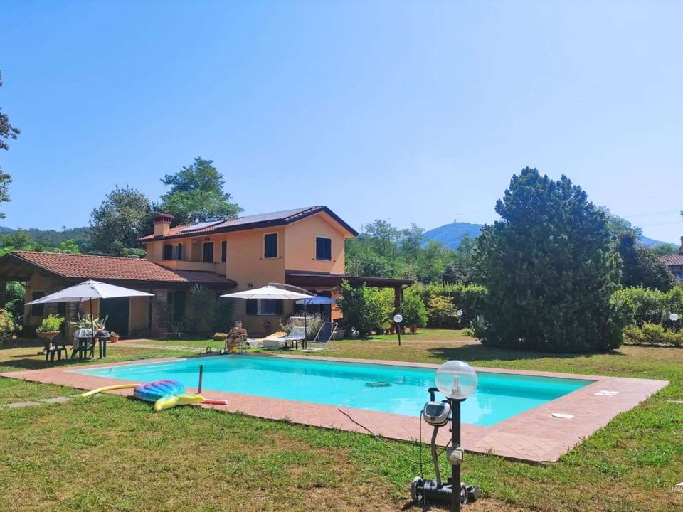 Villa i Castelnuovo Magra, La Spezia - foto 1