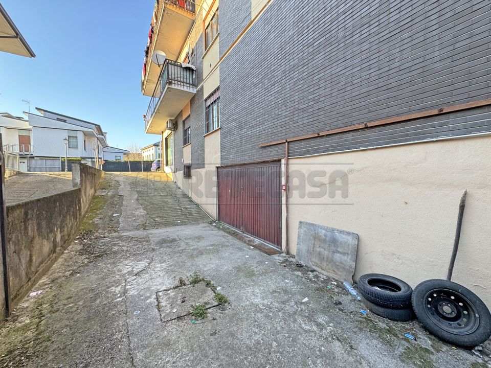 Garage i Cornedo Vicentino, Vicenza - foto 2
