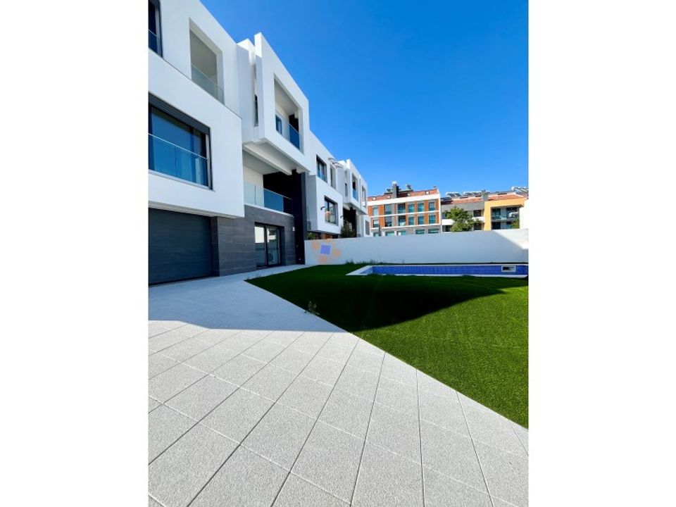 Stadthaus in Corroios, Setubal - Foto 1