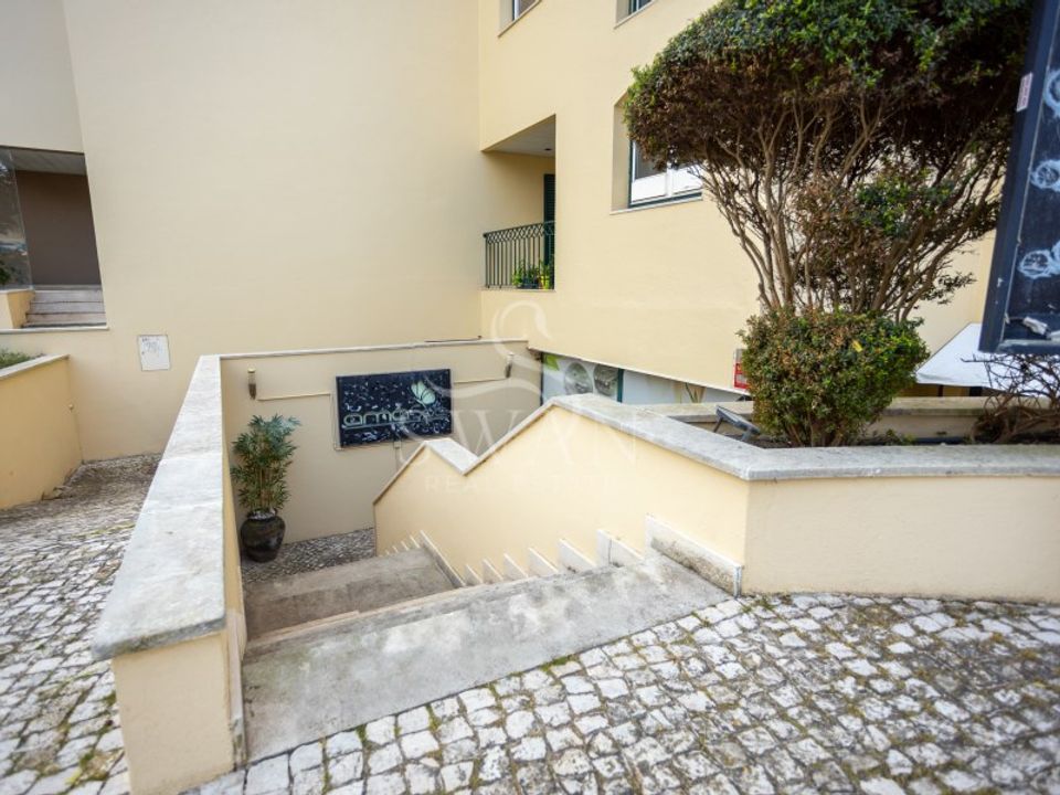 Erhvervsejendom i Carcavelos, Lisbon - foto 2