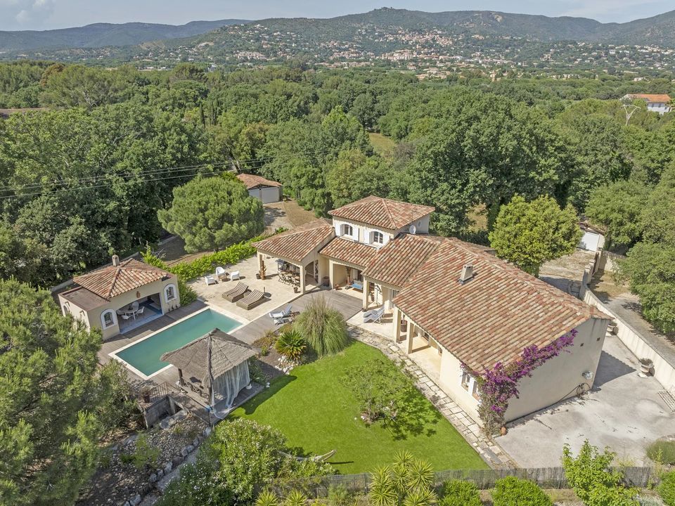 Villa i Bormes-les-Mimosas, Var - foto 1