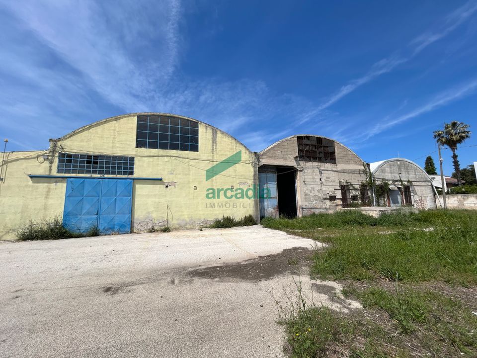 Erhvervsejendom i Bari, Bari - foto 1