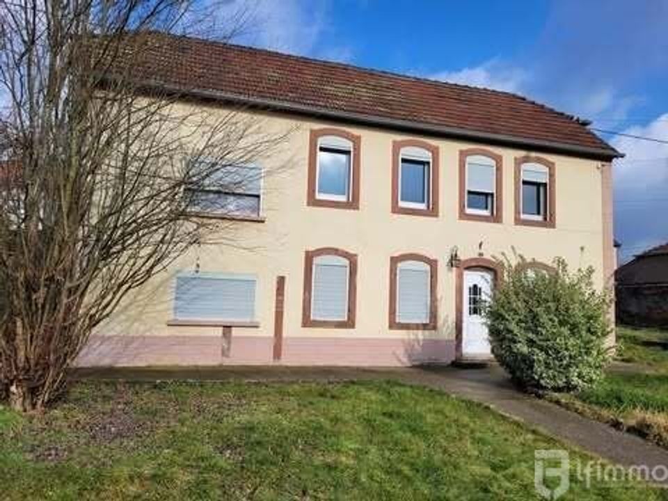 Byhus i Rohrbach-les-Bitche, Moselle - foto 1