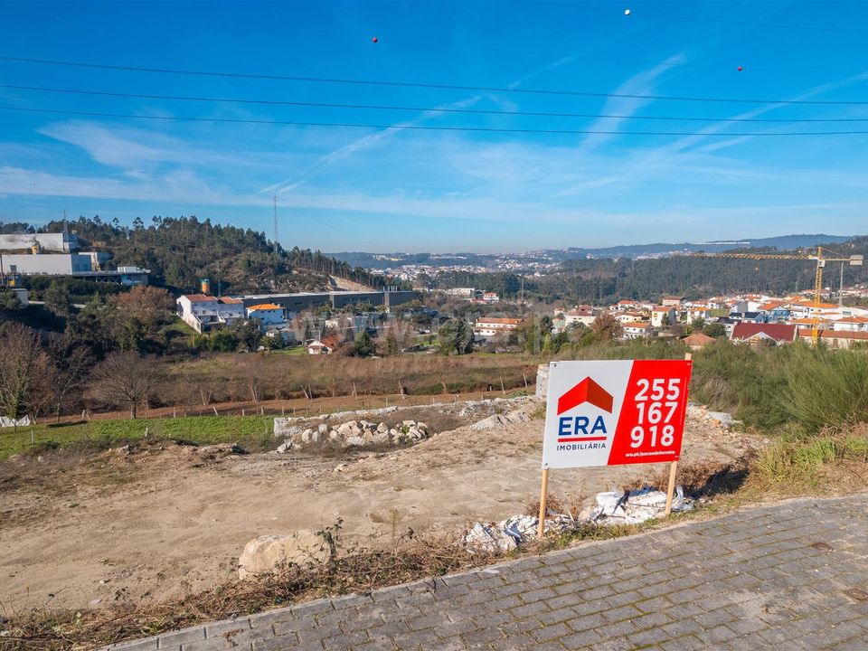 Helårsgrund i Paredes, Porto - foto 1