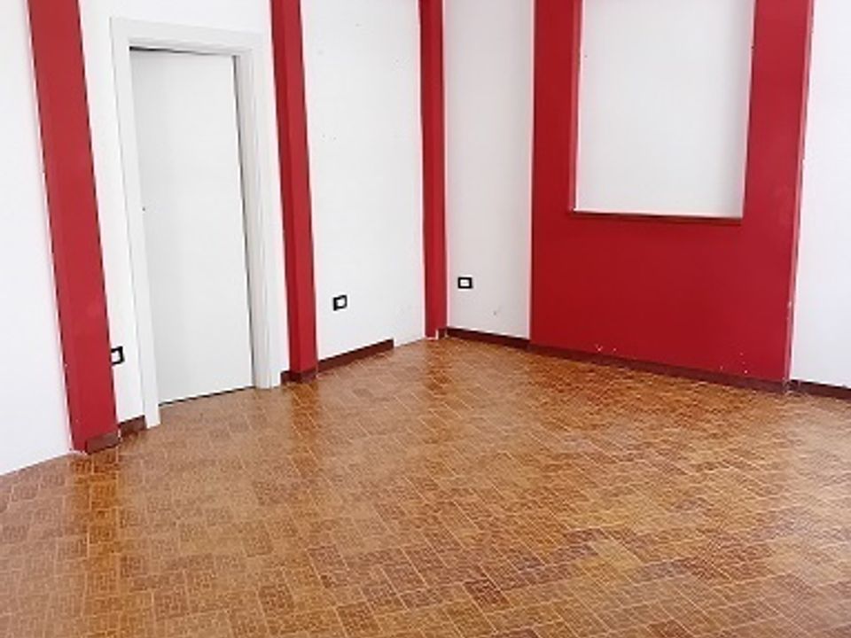 Erhvervsejendom i Orsogna, Chieti - foto 2