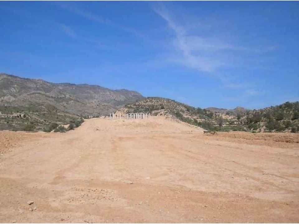 Helårsgrund i Crevillent, Alicante - foto 1