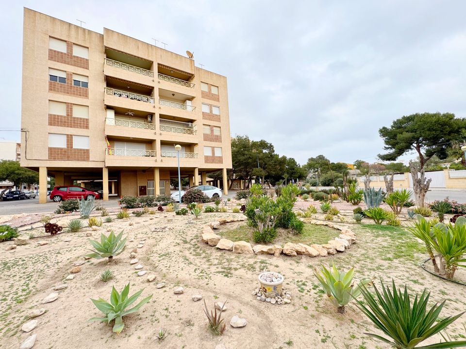 Lejlighed i Punta Prima, Alicante - foto 1