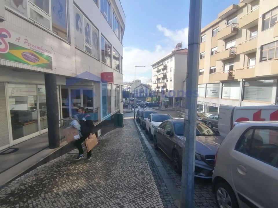 Erhvervsejendom i Oliveira de Azemeis, Aveiro - foto 1