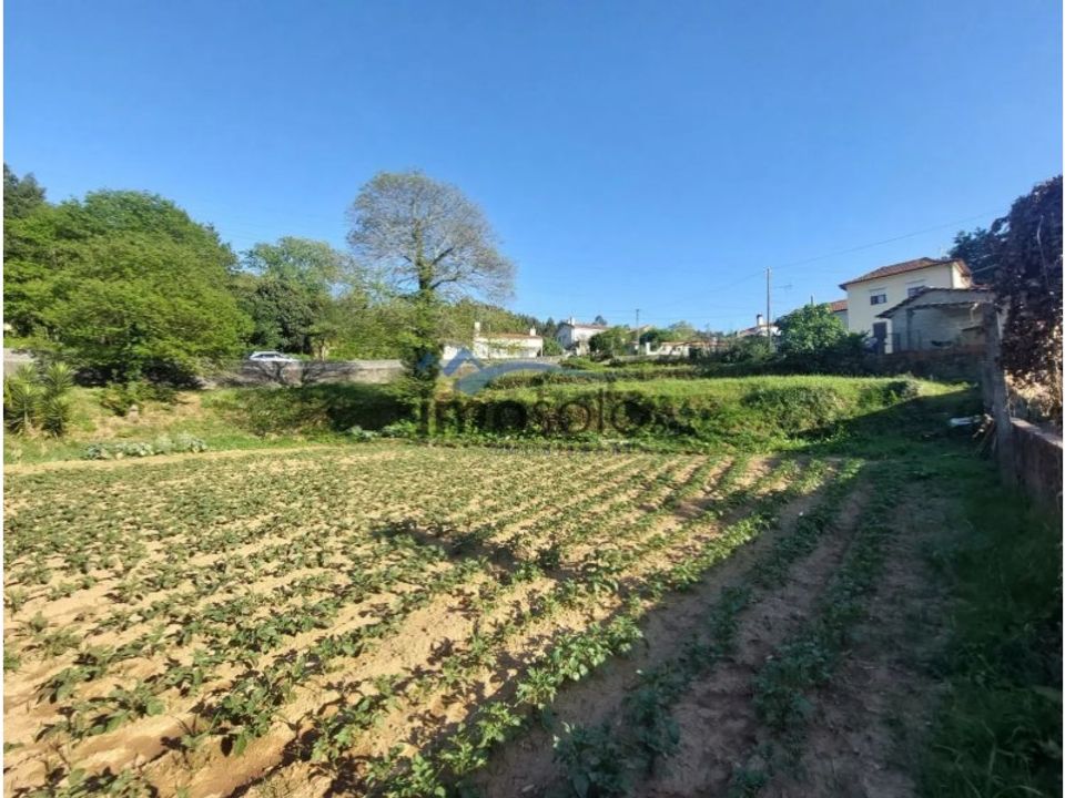 Helårsgrund i Oliveira de Azemeis, Aveiro - foto 1