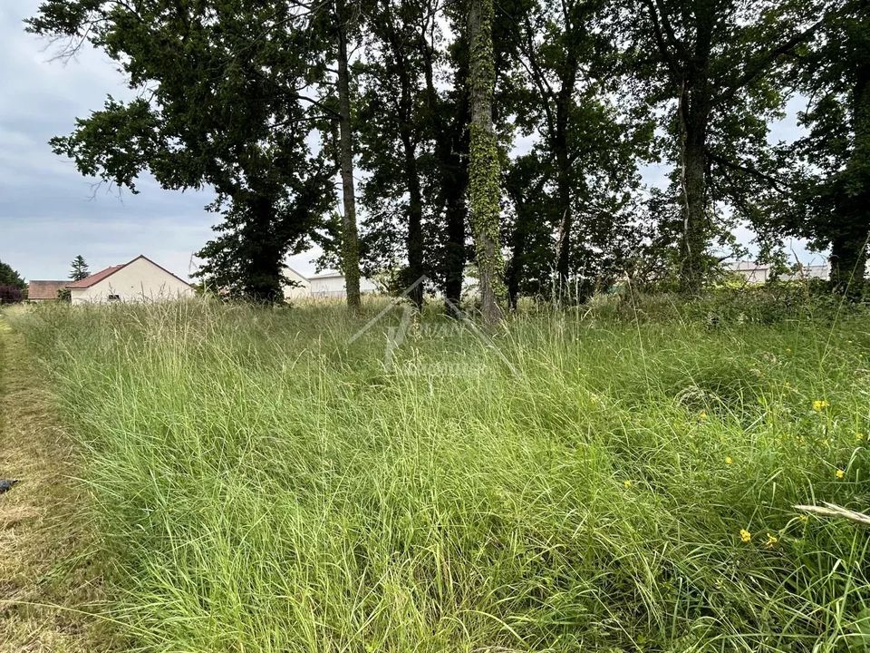 Helårsgrund i Saint-Pourçain-sur-Sioule, Allier - foto 2