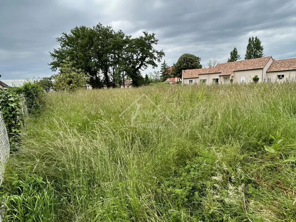 Helårsgrund i Saint-Pourçain-sur-Sioule, Allier - foto 3