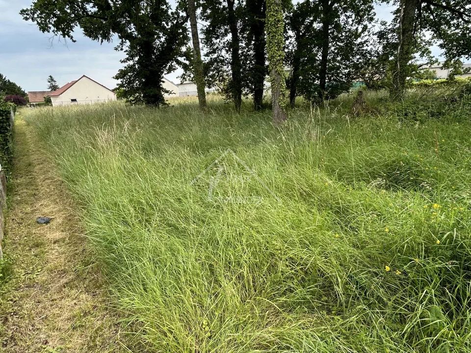 Helårsgrund i Saint-Pourçain-sur-Sioule, Allier - foto 4